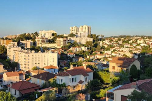Stunning views large balcony apartment with pool in La Pagane