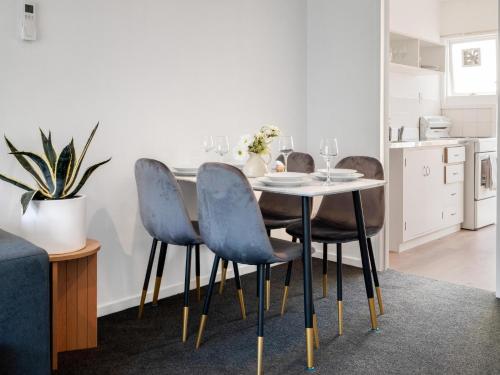 City Oasis, Luxe Spa Bath with Private Parking in Sydenham