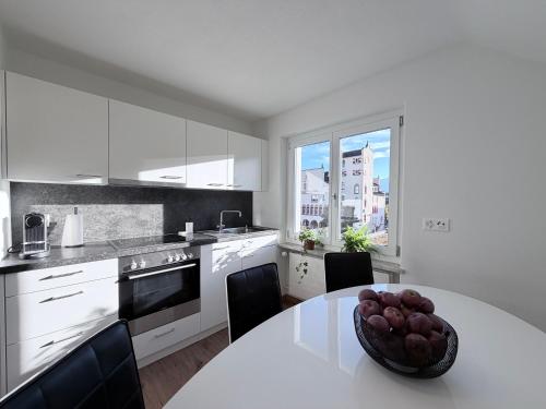 厨房, Apartment mitten in Vaduz mit Parkplatz in 瓦杜兹