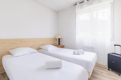2 bedrooms, 4 beds
