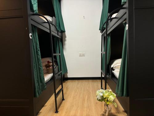 Hangzhou JZ Youth Hostel Xixing Ancient Town, Binkang Metro Stop Branch – Hangzhou, GA