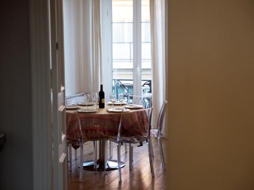 Le Jazzy by EnjoyNice, 3-bedroom, 2-bathroom spacious central apartment, Nice (photo 4)