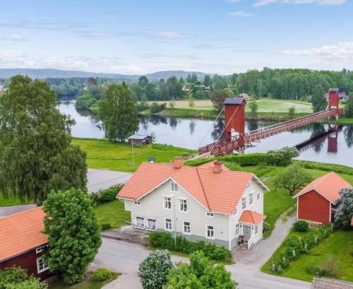 3A Centralt Boende i Dala-Floda!