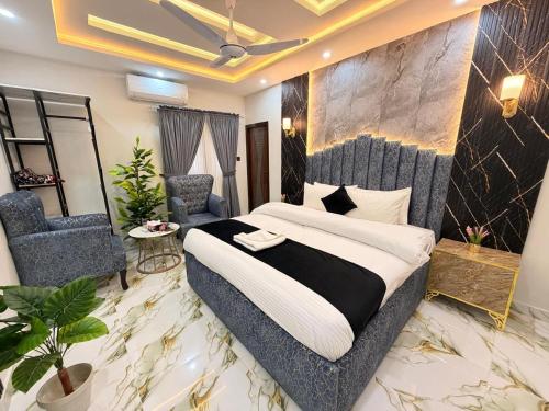 Decent Lavish Luxury - main image
