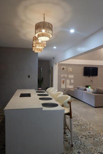 Hidden Gem near Tagaytay - Lounge 0 in Mendez