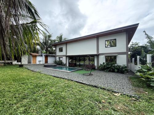 Hidden Gem near Tagaytay - Lounge 0 in Mendez