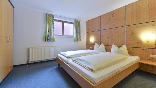 Haus Anna Apartments - image 6