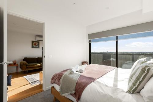 Stylish 2-Bedroom Preston Apartment Near Transport in ثورنبيري