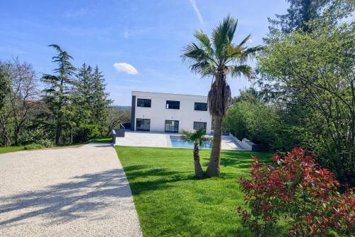 L'Oasis- Villa d'exception, parenthèse calme près de Lyon gîte à louer Grigny