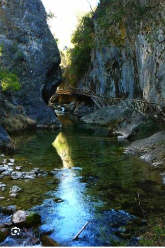 Refugio Ruta Río Borosa (Refugio Ruta Rio Borosa) in 科托里奧斯