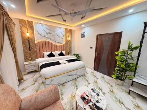 Decent Lavish Luxury - image 7
