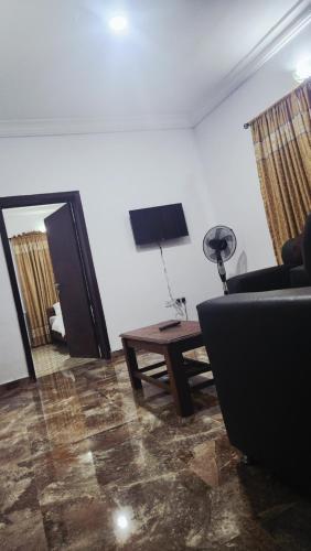 Dominion Apartment and Guest House in Ogijo