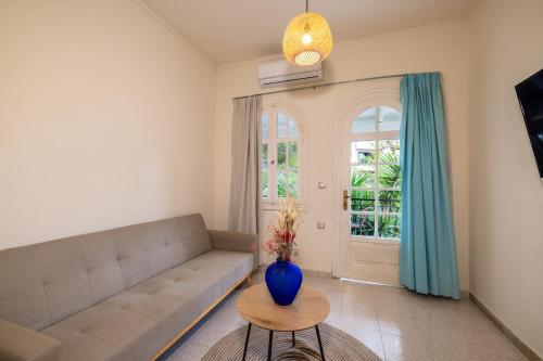 Porto Koukla Beach Hotel