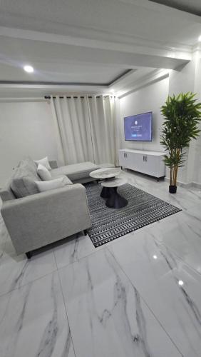 Kiki's Furnished Apartments in คีซูมู