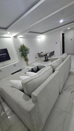 Kiki's Furnished Apartments in คีซูมู