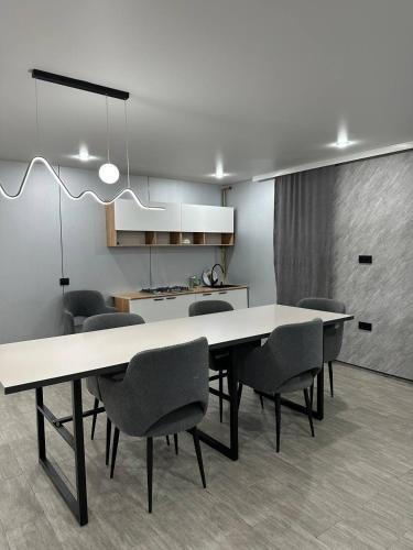 Майами (Маиами) in Uralsk