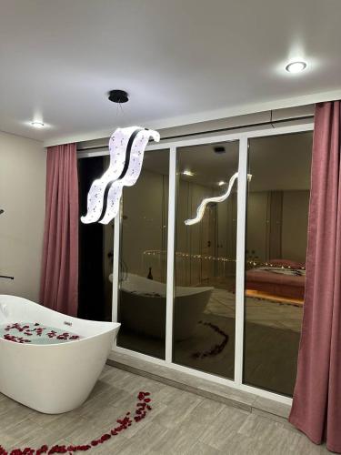 Майами (Маиами) in Uralsk