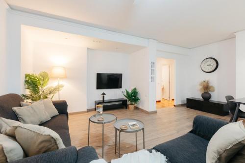 Your Sunny & Spacious Portview Home 5