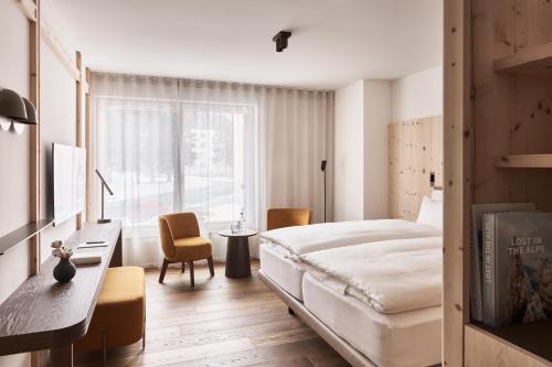 room detail thumbnail 0