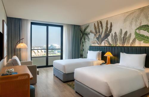 Photo - Yas Plaza Mangroves by IHG