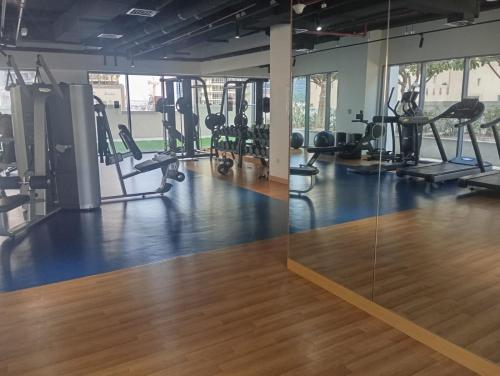 Stylish 2BR in Bellevue | Pool Gym & Burj Views - image 14