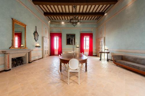 Palazzo Sbaraglini, Ассизи