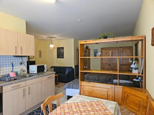 Konyha, Appartements & Ferienwohnungen Wolf in Usingen