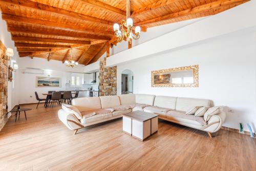Siar The Small Villa by PikHost in Borsh