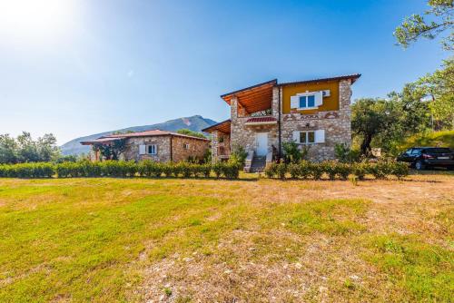 Siar The Small Villa by PikHost in Borsh