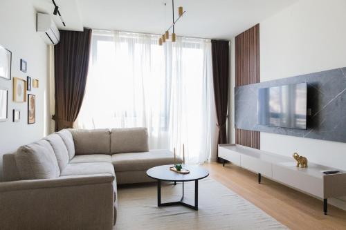 Belgrade Cozy 2 Bedroom Nest at BW 2-Star Single Room suite