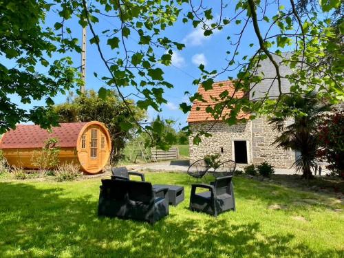 La Clef Decamp Tanzanie 20pers jacuzzi, billard baby, 30min mer in Le Luot