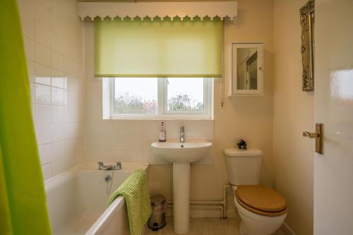 1 Hall Farm Cottage Aldeburgh - image 3