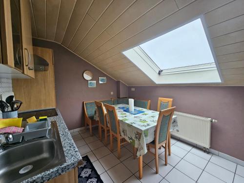 Konyha, Appartements & Ferienwohnungen Wolf in Usingen