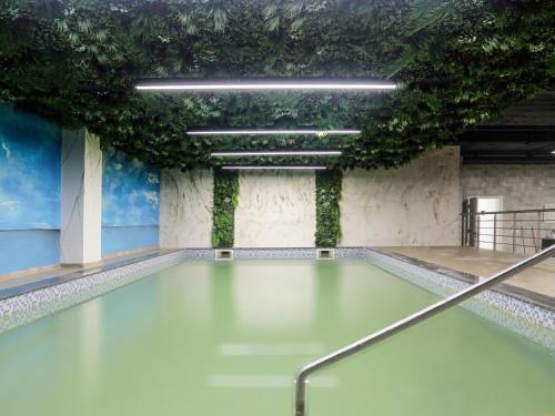 Hotel Gallery Thermo Mineral & Spa in Гнилане