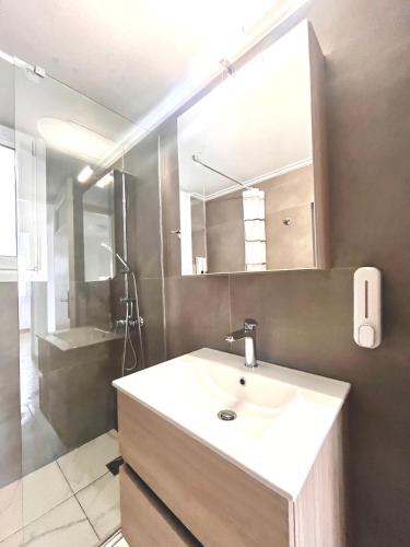 Hellenic Coastal Residence – Paleo Faliro - image 13