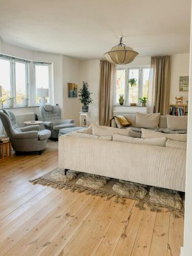 Pohled zvenku, Charming Family House Near Ystad's Sandy Beaches in Kopingebro