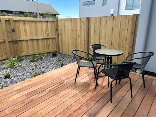 Exterior view, Cozy Living in Unit 4 Armagh in Linwood