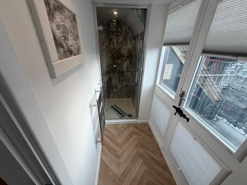 Баня, Silver Street Suites in Уитби