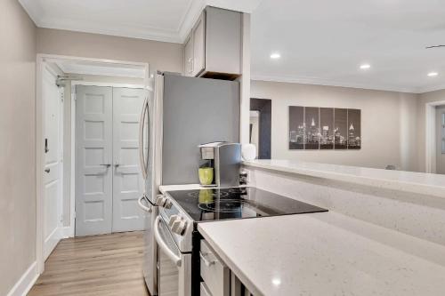 Peachtree Center Condo In Downtown W Balcony in Atlanta, USA