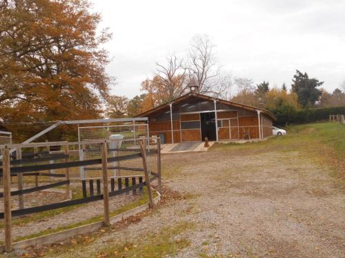 Gîte apaisant avec SPA, jardin et étang, animaux acceptés pour 6 personnes - FR-1-489-612 (Gite apaisant avec SPA, jardin et etang, animaux acceptes pour 6 personnes - FR-1-489-612) in Bezenet