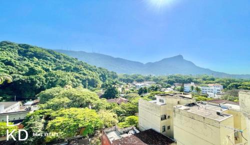 Suite top com varanda e vista exclusiva in Gavea