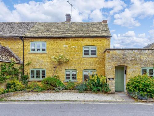 2 Bed in Cheltenham oc-46677, Bourton on the Water