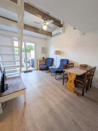 Maisonnette bord de Lagune et Plage St Cyprien in Saint-Cyprien