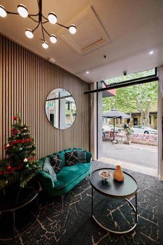 Lobi, Urban Nomad - Potts Point  (18 - 39 only) in Sydney