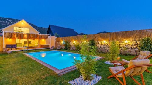 Bezirgan 2 bedroom villa with private pool – khách sạn tại Saribelen