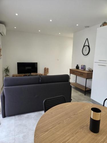 200m de la plage en centre ville au calme avec garage in Le Grau-du-Roi