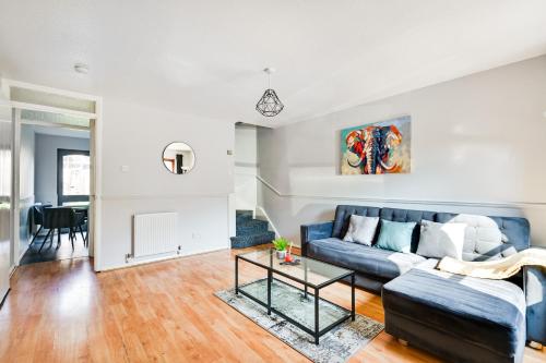 2- Bed House - Sleeps 4 & Central Links gîte à louer Devons Road DLR Station