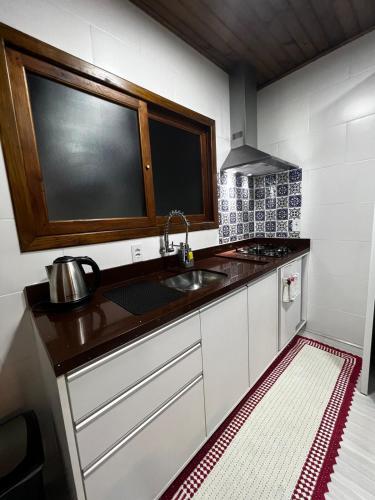 Refugio em Floripa Casa com Jacuzzi in Santo Antonio de Lisboa
