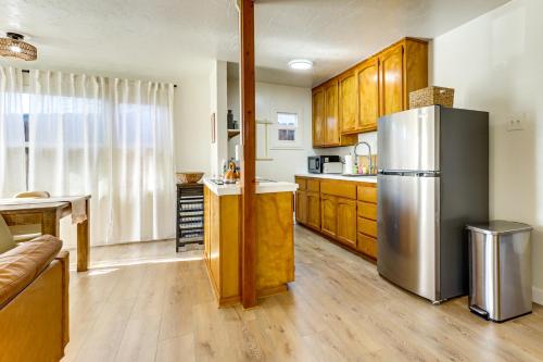 Clear Lake Living! Pet-Friendly Gem w/ Fenced Yard in 拉克波特