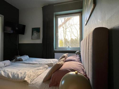 1 double bed, 1 sofa bed